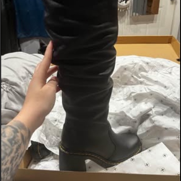 Kasey Virgina Doc Martens - Picture 9 of 9